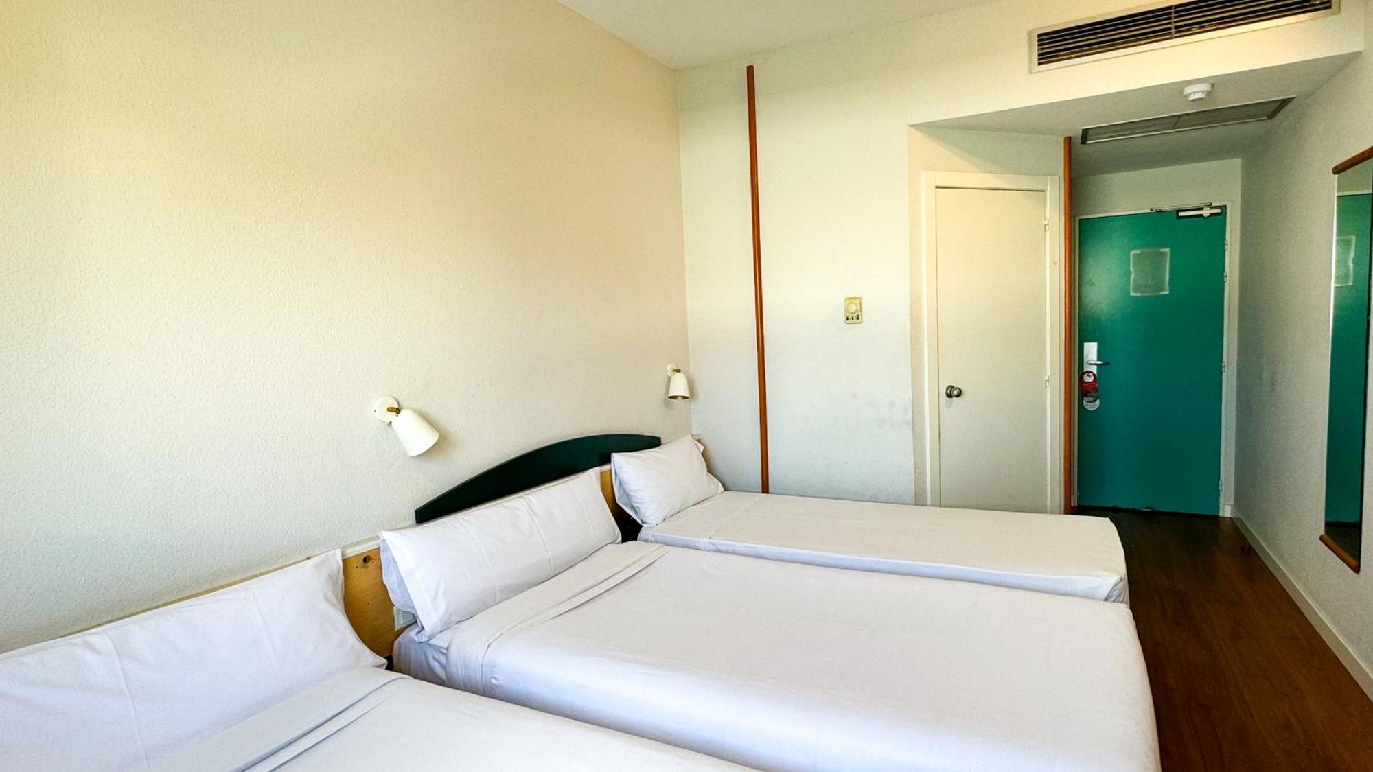 Hotel Iris Guadalajara Luaran gambar