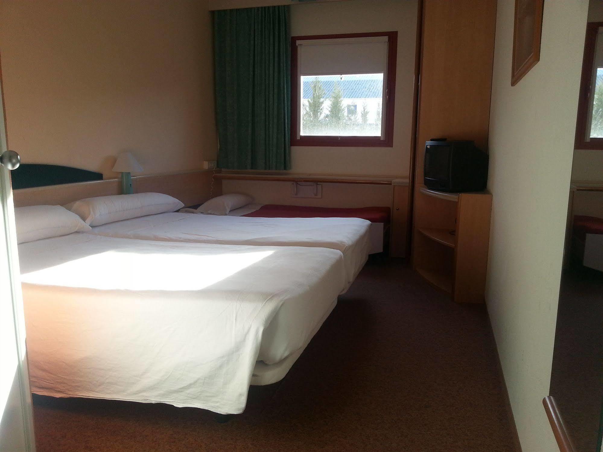 Hotel Iris Guadalajara Luaran gambar